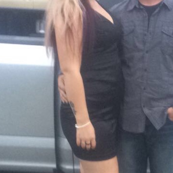 Black mini dress Size Lg - Picture 5 of 5